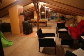 Отель Apartmány Lestarka  Коренов